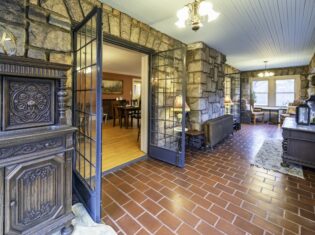 side porch veranda off the main dining room