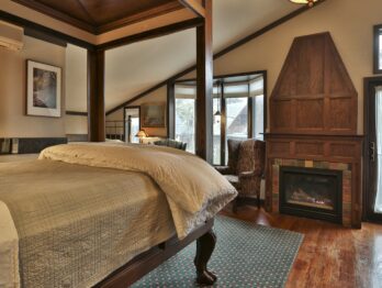 Stone Chalet Ann Arbor Bed and Breakfast Grand Room