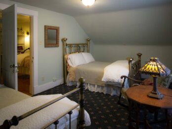 Carriage House, Stone Chalet Bed and Breakfast Inn and Event Center