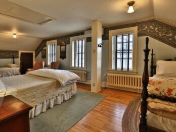 Cuckoos Nest Room, Stone Chalet Bed and Breakfast Inn and Event Center