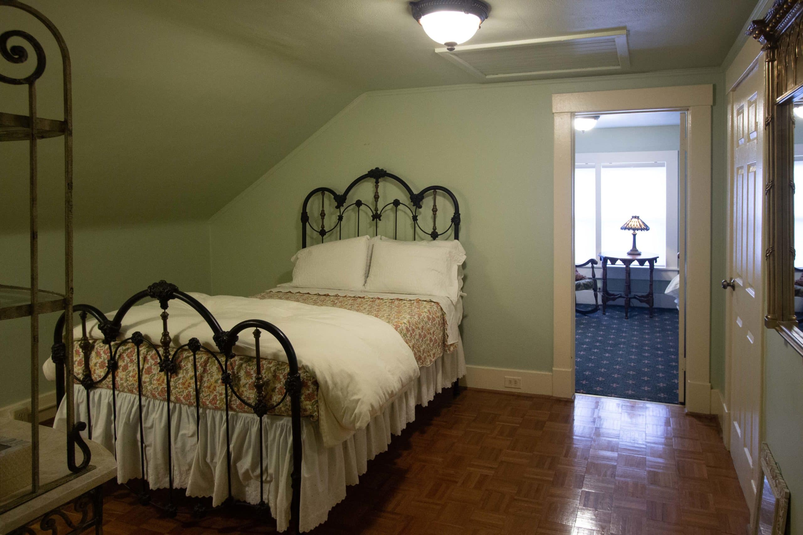 Pictures Of The Carriage House, Stone Chalet Bed and Breakfast Inn and Event Center