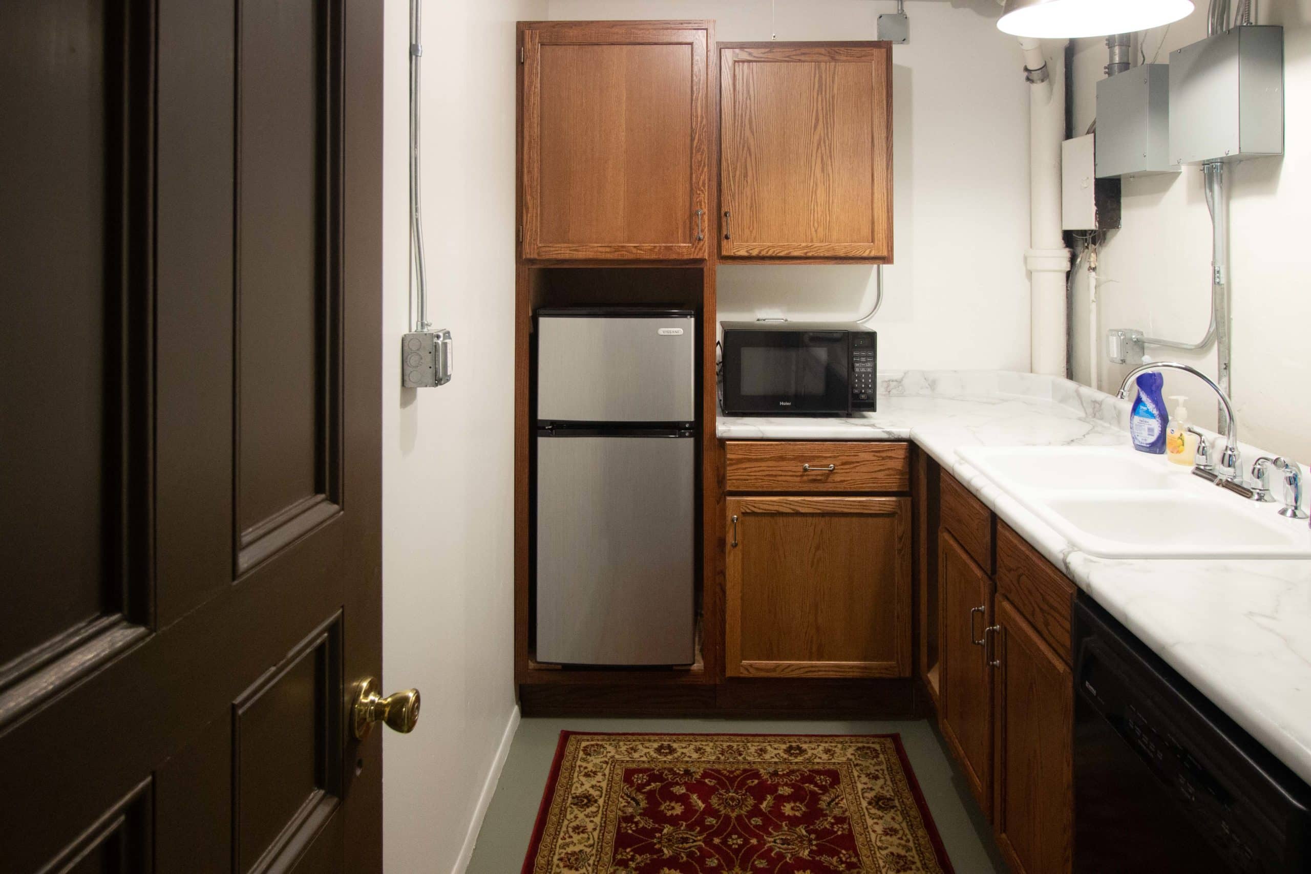 kitchenette in the utility room